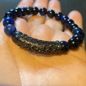 Blue Beaded Bracelet with Intricate Silver Accent